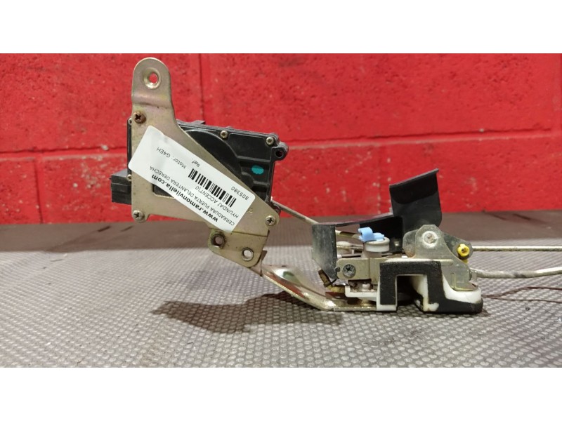 Recambio de cerradura puerta delantera derecha para hyundai accent referencia OEM IAM   