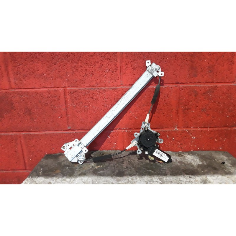 Recambio de elevalu. delan. derecho para mitsubishi santamo (hyundai) santamo confort | 11.98 - 12.01 santamo confort | 11.98 - 