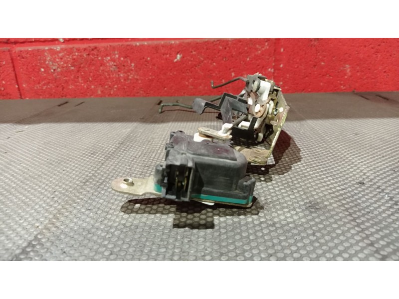 Recambio de cerradura puerta delantera izquierda para hyundai accent referencia OEM IAM   