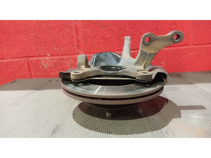 Recambio de mangueta delantera izquierda para hyundai accent referencia OEM IAM   