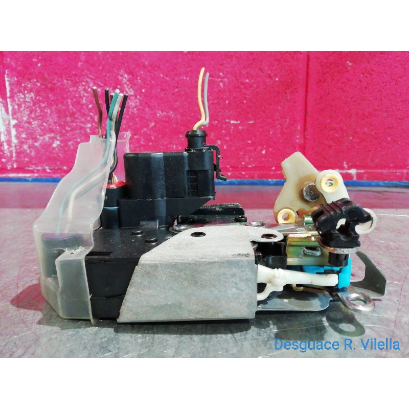 Recambio de cerra. puer. delantero derecha para fiat brava (182) 1.9 d s | 09.96 - ... 1.9 d s | 09.96 - ... referencia OEM IAM 