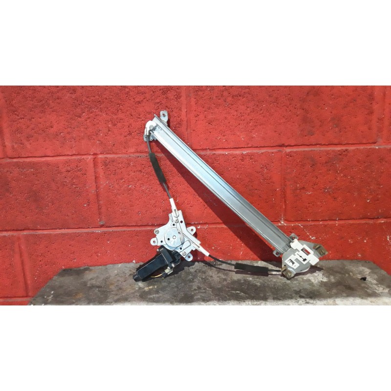 Recambio de elevalu. delan. derecho para mitsubishi santamo (hyundai) santamo confort | 11.98 - 12.01 santamo confort | 11.98 - 