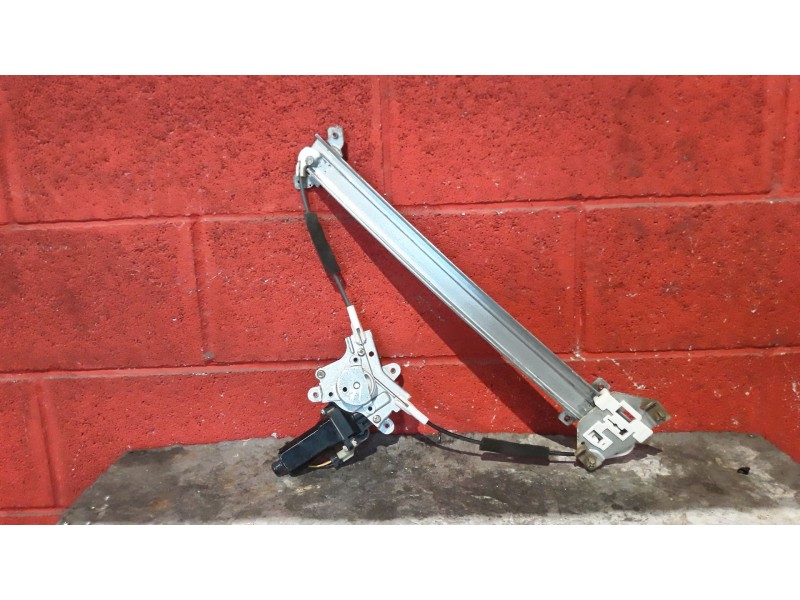 Recambio de elevalu. delan. derecho para mitsubishi santamo (hyundai) santamo confort | 11.98 - 12.01 santamo confort | 11.98 - 