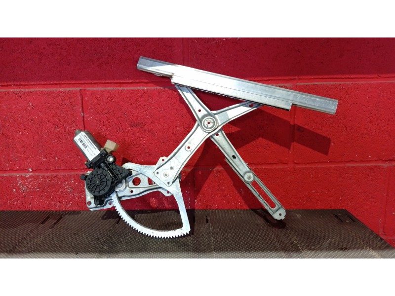 Recambio de elevalunas delantero derecho para mercedes clase c (w202) berlina 180 (202.018) referencia OEM IAM   