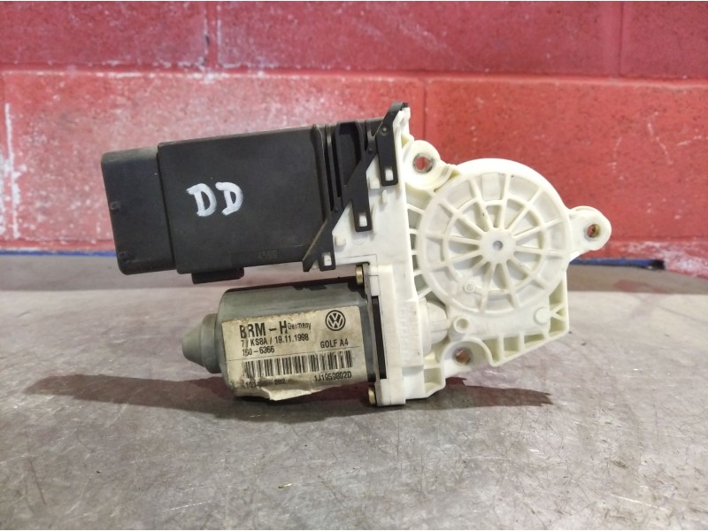 Recambio de motor elevalunas delantero derecho para volkswagen golf iv berlina (1j1) 1.9 tdi referencia OEM IAM 1J1959802D  