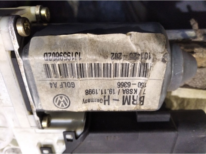 Recambio de motor elevalunas delantero derecho para volkswagen golf iv berlina (1j1) 1.9 tdi referencia OEM IAM 1J1959802D  