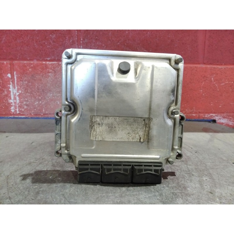 Recambio de centralita motor uce para renault scenic ii 1.9 dci diesel | 0.03 - ... 1.9 dci diesel | 0.03 - ... referencia OEM I