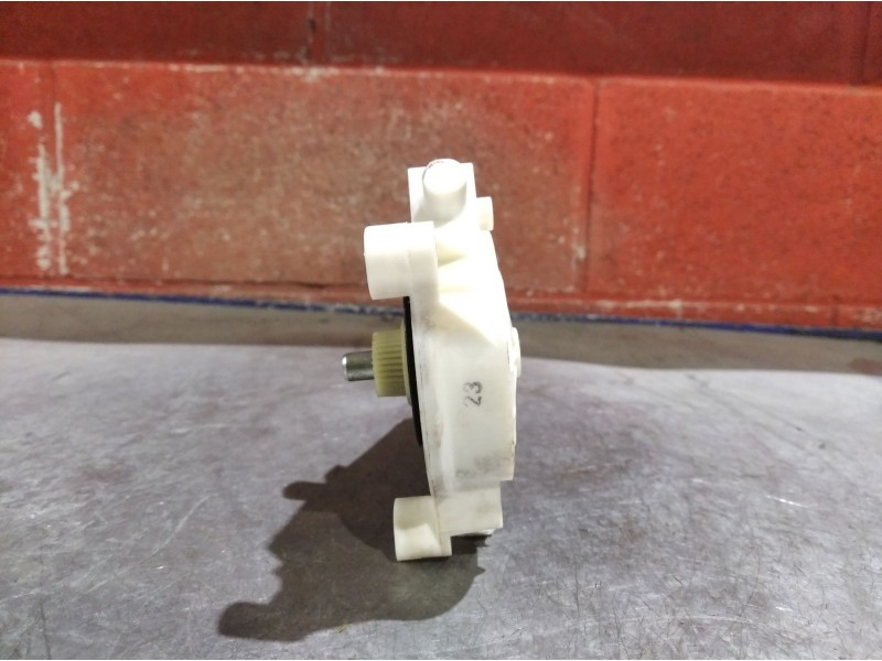 Recambio de motor elevalunas delantero derecho para peugeot 307 (s1) xn | 04.01 - 12.03 xn | 04.01 - 12.03 referencia OEM IAM 96