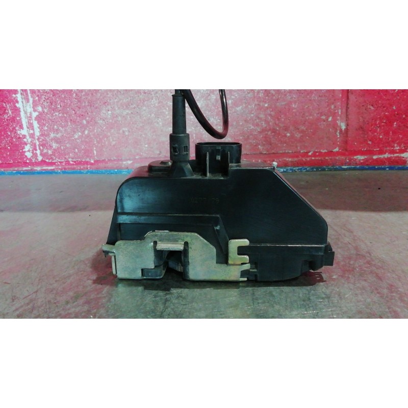 Recambio de cerradura puerta delantera derecha para renault megane ii berlina 5p  | 0.00 - ...  | 0.00 - ... referencia OEM IAM 