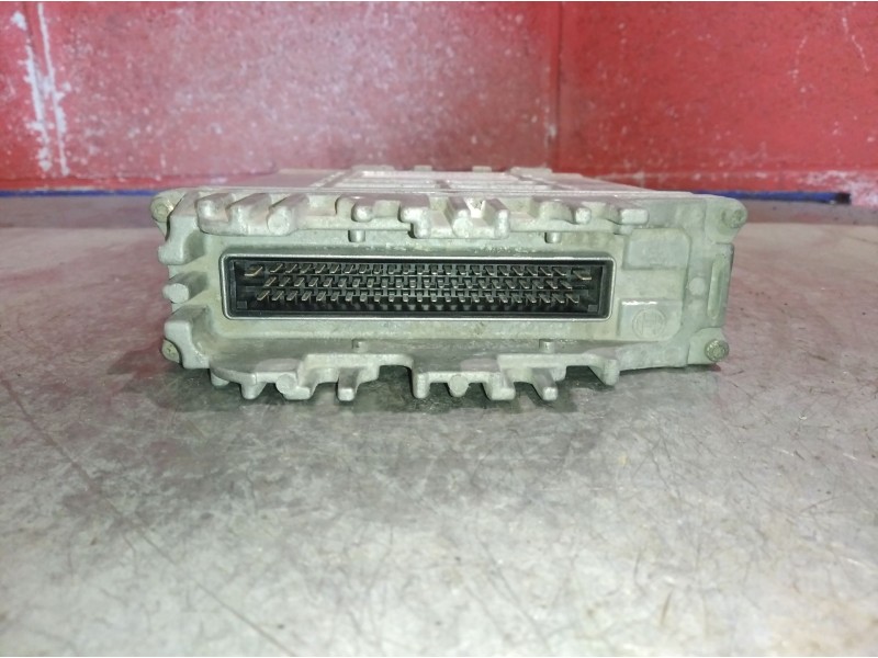 Recambio de centralita motor uce para renault clio 1.9d referencia OEM IAM 0281001878 8200059887 