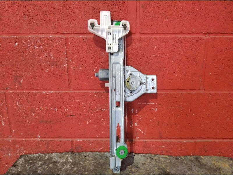 Recambio de elevalunas trasero derecho para dodge caliber  | 0.06 - ...  | 0.06 - ... referencia OEM IAM   