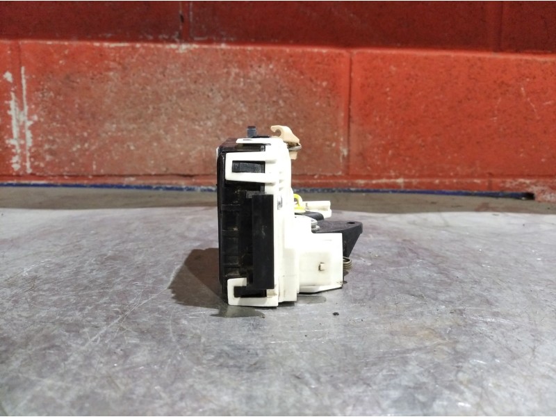 Recambio de cerradura puerta delantera derecha para dodge caliber  | 0.06 - ...  | 0.06 - ... referencia OEM IAM    Recambio de cerradura puerta delantera derecha para dodge caliber  | 0.06 - ...  | 0.06 - ... referencia OEM IAM