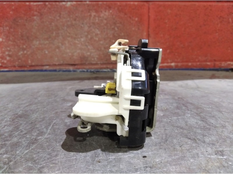 Recambio de cerradura puerta delantera derecha para dodge caliber  | 0.06 - ...  | 0.06 - ... referencia OEM IAM    Recambio de cerradura puerta delantera derecha para dodge caliber  | 0.06 - ...  | 0.06 - ... referencia OEM IAM