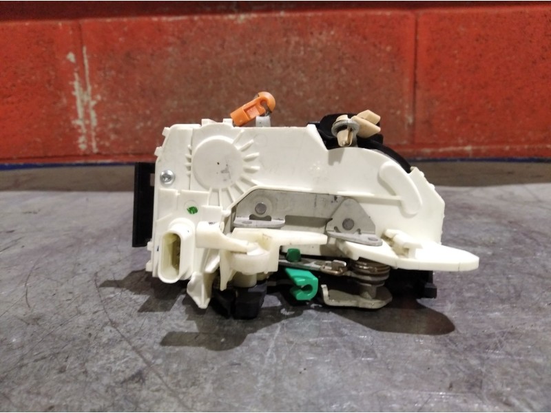 Recambio de cerradura puerta delantera izquierda para dodge caliber  | 0.06 - ...  | 0.06 - ... referencia OEM IAM   