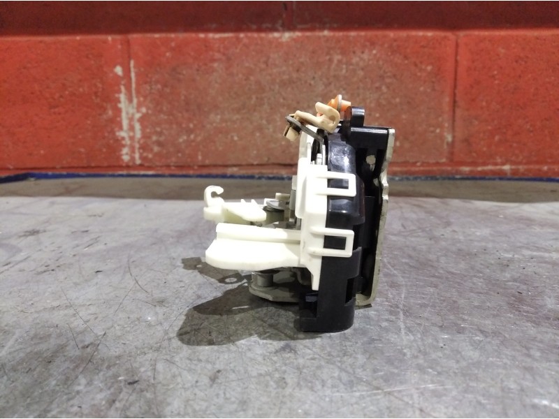 Recambio de cerradura puerta delantera izquierda para dodge caliber  | 0.06 - ...  | 0.06 - ... referencia OEM IAM   