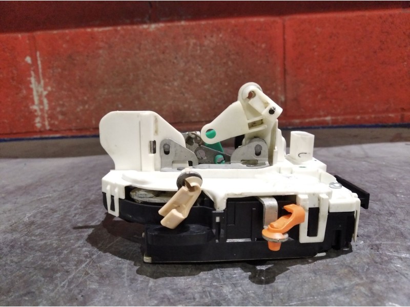 Recambio de cerradura puerta delantera izquierda para dodge caliber  | 0.06 - ...  | 0.06 - ... referencia OEM IAM   
