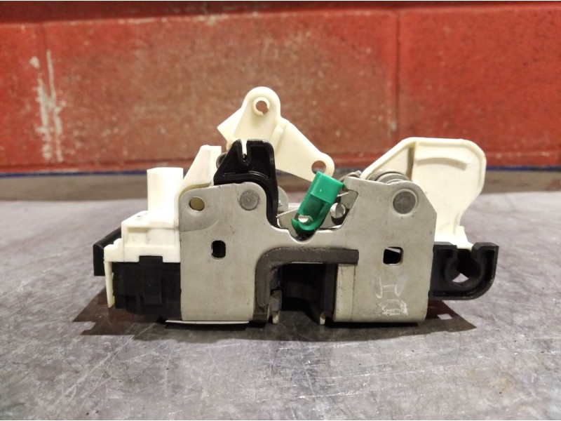 Recambio de cerradura puerta delantera izquierda para dodge caliber  | 0.06 - ...  | 0.06 - ... referencia OEM IAM   
