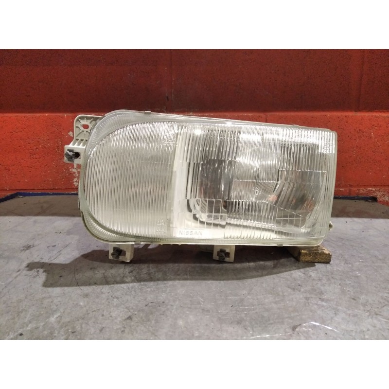 Recambio de faro izquierdo para nissan vanette cargo (hc23) 2.3 diesel | 0.95 - ... 2.3 diesel | 0.95 - ... referencia OEM IAM  