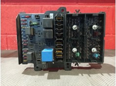 Recambio de caja reles fusibles para chrysler voyager (es) 2.5 td | 10.94 - ... 2.5 td | 10.94 - ... referencia OEM IAM P0470778