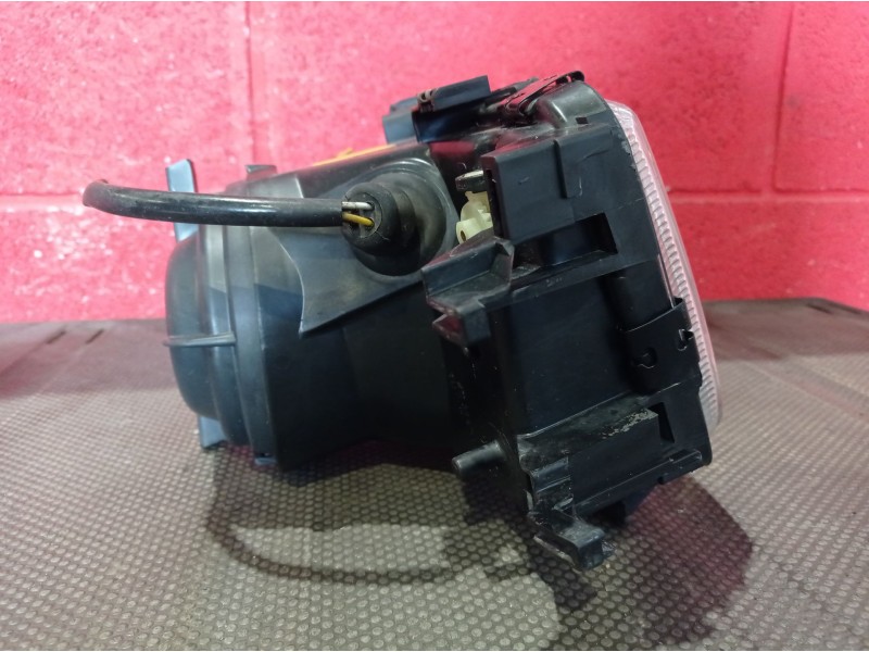 Recambio de faro derecho para audi 80 (811/813) 1.8 referencia OEM IAM   
