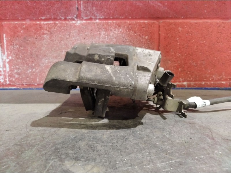 Recambio de pinza freno delantera derecha para audi a4 berlina (8e) 2.0 16v tfsi referencia OEM IAM    Recambio de pinza freno delantera derecha para audi a4 berlina (8e) 2.0 16v tfsi referencia OEM IAM