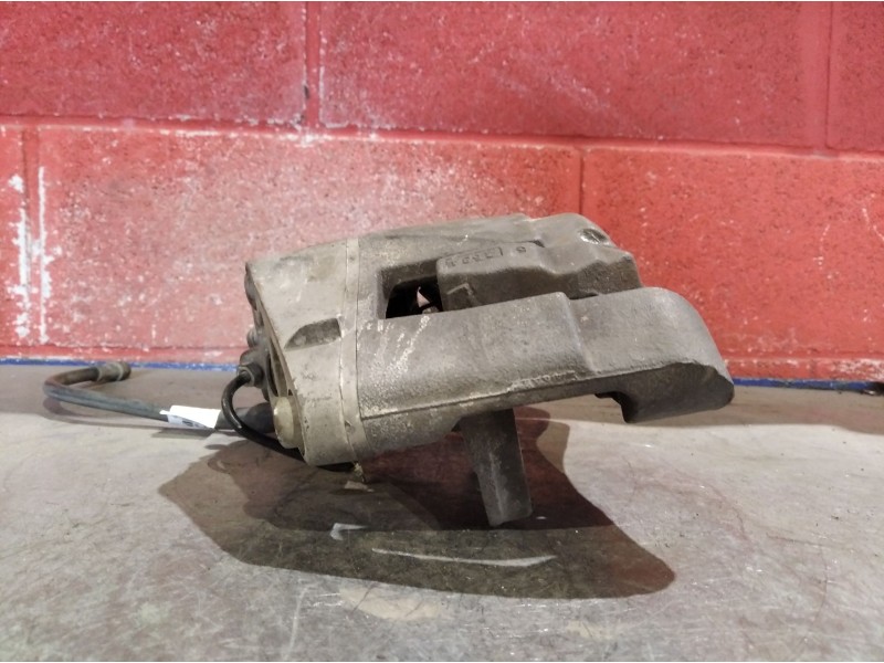 Recambio de pinza freno delantera derecha para audi a4 berlina (8e) 2.0 16v tfsi referencia OEM IAM    Recambio de pinza freno delantera derecha para audi a4 berlina (8e) 2.0 16v tfsi referencia OEM IAM