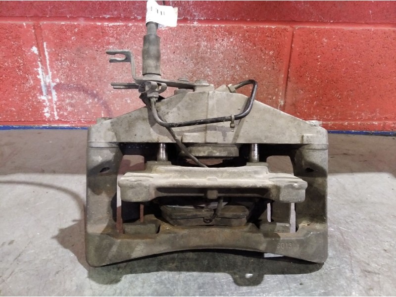 Recambio de pinza freno delantera derecha para audi a4 berlina (8e) 2.0 16v tfsi referencia OEM IAM    Recambio de pinza freno delantera derecha para audi a4 berlina (8e) 2.0 16v tfsi referencia OEM IAM