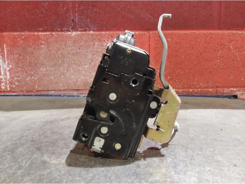 Recambio de cerradura puerta delantera derecha para audi a6 referencia OEM IAM    Recambio de cerradura puerta delantera derecha para audi a6 referencia OEM IAM