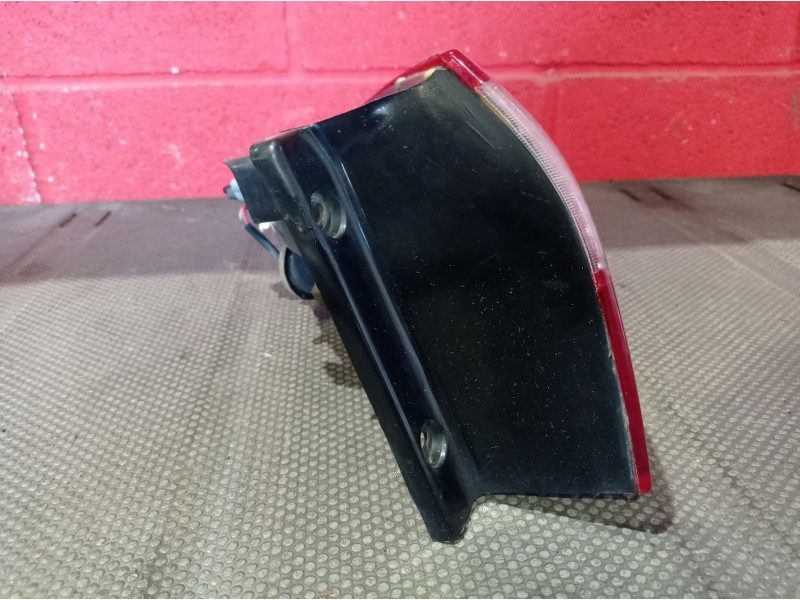 Recambio de piloto trasero derecho para daewoo lanos referencia OEM IAM    Recambio de piloto trasero derecho para daewoo lanos referencia OEM IAM