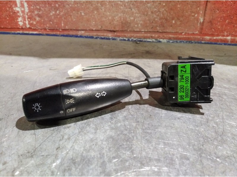 Recambio de mando intermitentes para daewoo lanos referencia OEM IAM    Recambio de mando intermitentes para daewoo lanos referencia OEM IAM