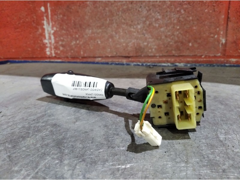 Recambio de mando limpia para daewoo lanos referencia OEM IAM    Recambio de mando limpia para daewoo lanos referencia OEM IAM