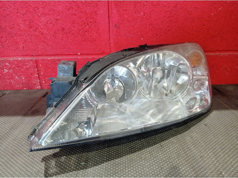 Recambio de faro izquierdo para ford mondeo 2.0 tdci 140 ghia auto referencia OEM IAM    Recambio de faro izquierdo para ford mondeo 2.0 tdci 140 ghia auto referencia OEM IAM