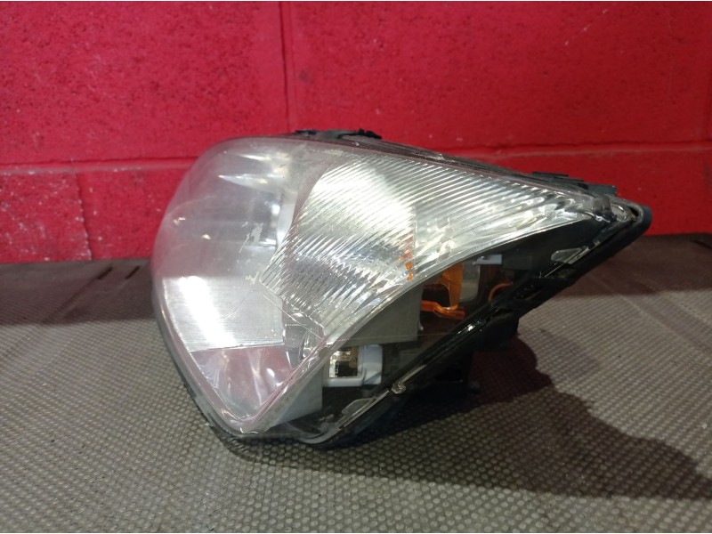 Recambio de faro izquierdo para ford mondeo 2.0 tdci 140 ghia auto referencia OEM IAM   