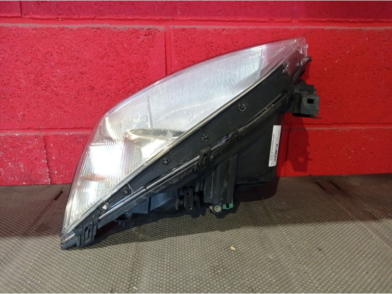 Recambio de faro izquierdo para ford mondeo 2.0 tdci 140 ghia auto referencia OEM IAM   