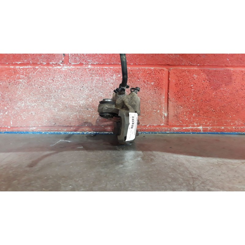 Recambio de pinza freno delantera derecha para renault 19 (b/c/l53)  | 0.92 - 0.96  | 0.92 - 0.96 referencia OEM IAM   