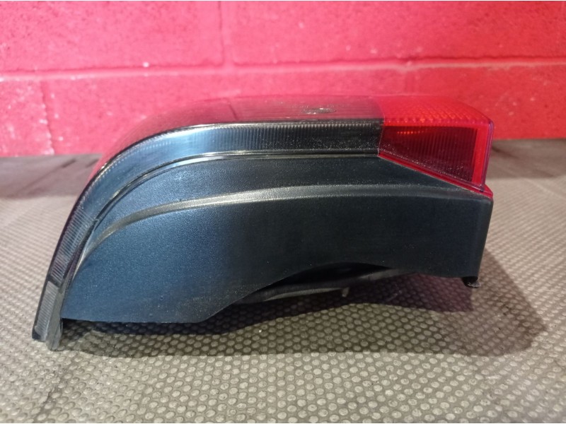 Recambio de piloto trasero derecho para seat ibiza (6k) clx | 0.93 - ... clx | 0.93 - ... referencia OEM IAM   