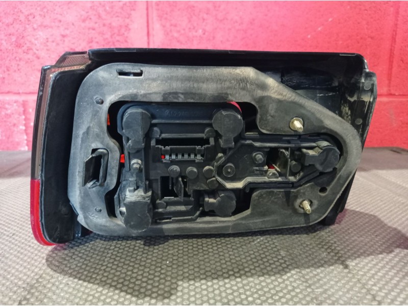 Recambio de piloto trasero derecho para seat ibiza (6k) clx | 0.93 - ... clx | 0.93 - ... referencia OEM IAM   