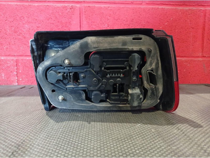 Recambio de piloto trasero izquierdo para seat ibiza (6k) clx | 0.93 - ... clx | 0.93 - ... referencia OEM IAM   