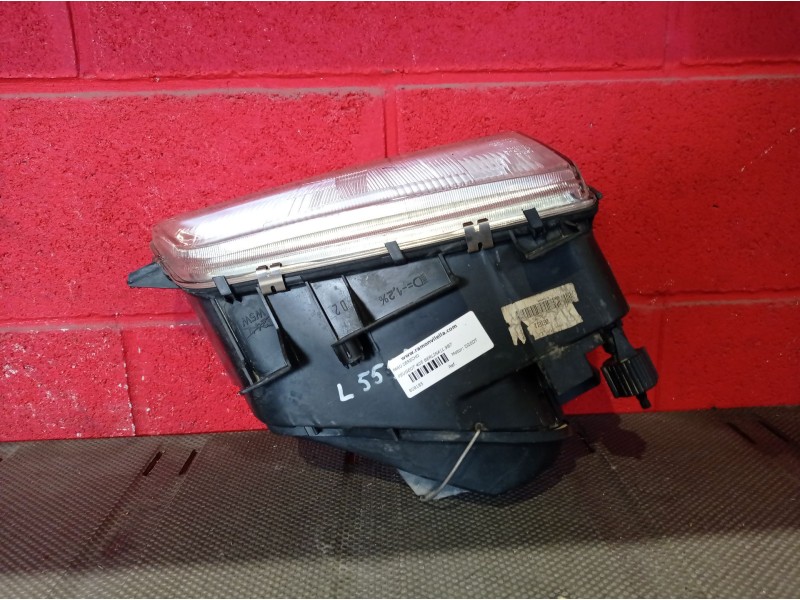 Recambio de faro derecho para peugeot 405 berlina referencia OEM IAM    Recambio de faro derecho para peugeot 405 berlina referencia OEM IAM