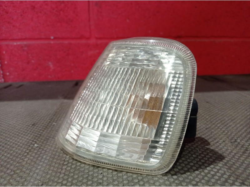 Recambio de piloto delantero izquierdo para peugeot 405 berlina referencia OEM IAM    Recambio de piloto delantero izquierdo para peugeot 405 berlina referencia OEM IAM