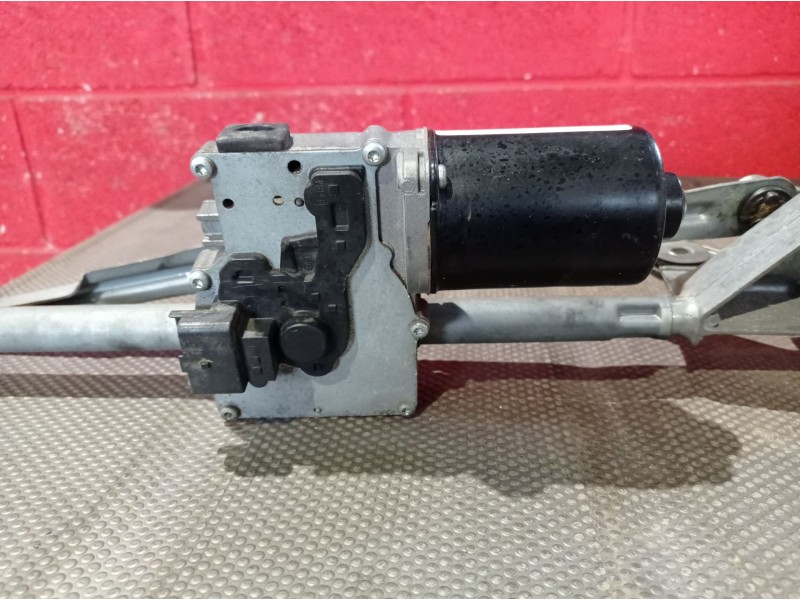 Recambio de motor limpia delantero para citroen c4 berlina 1.6 16v hdi referencia OEM IAM   