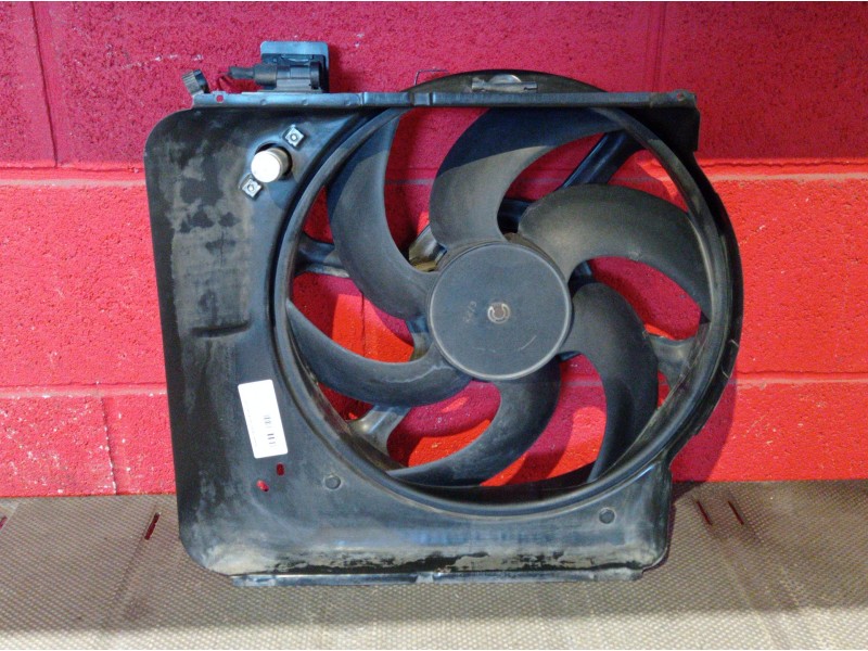 Recambio de electroventilador para renault clio i fase i+ii (b/c57) 1.4 alize | 0.91 - ... 1.4 alize | 0.91 - ... referencia OEM