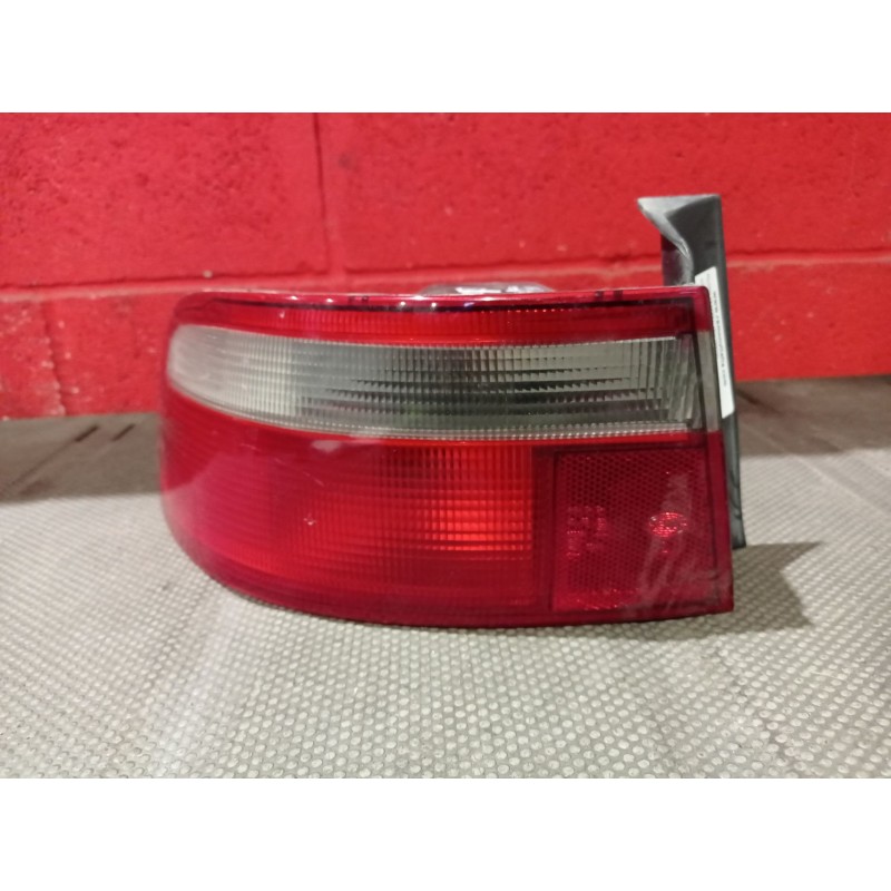 Recambio de piloto trasero izquierdo para honda accord berlina (cc/ce) 2.0 cat | 0.92 - 0.98 2.0 cat | 0.92 - 0.98 referencia OE