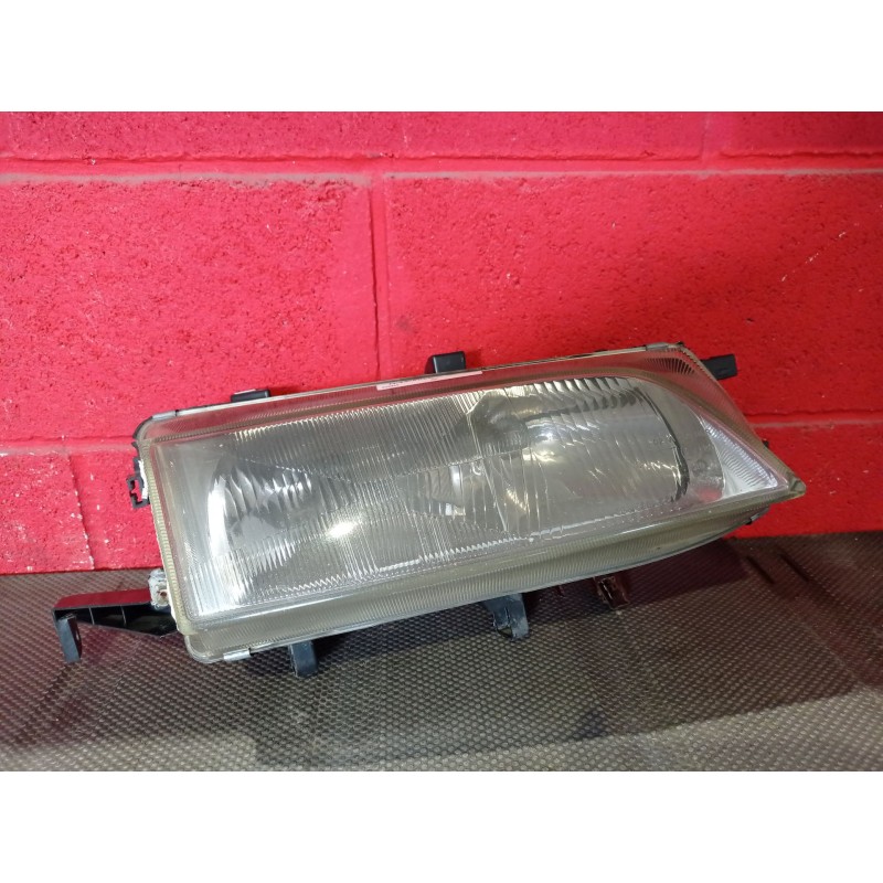 Recambio de faro derecho para honda accord berlina (cc/ce) 2.0 cat | 0.92 - 0.98 2.0 cat | 0.92 - 0.98 referencia OEM IAM   
