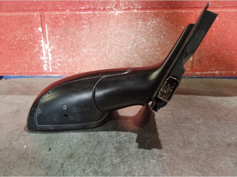 Recambio de retrovisor derecho para audi 100 berlina (c4) básico | 0.90 - ... referencia OEM IAM ELECTRIC   Recambio de retrovisor derecho para audi 100 berlina (c4) básico | 0.90 - ... referencia OEM IAM ELECTRIC