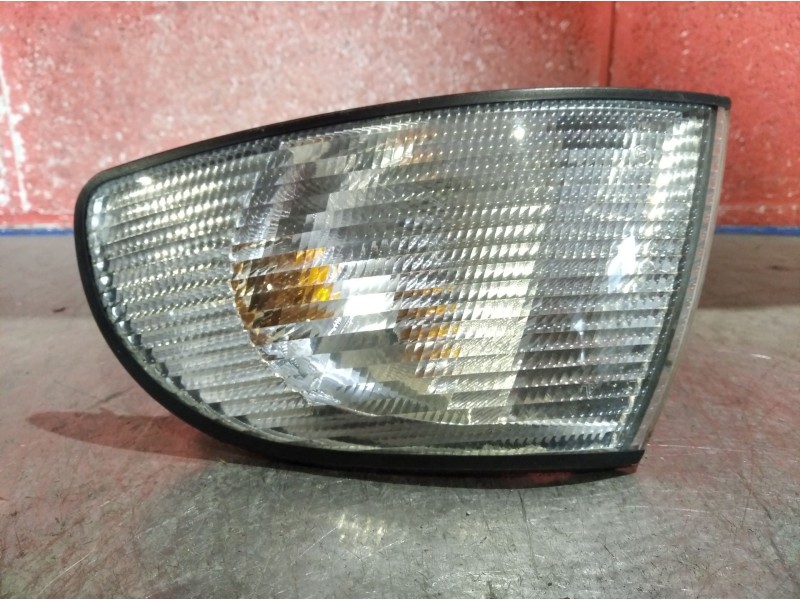 Recambio de piloto delantero izquierdo para audi a4 berlina (b5) 2.6 referencia OEM IAM   