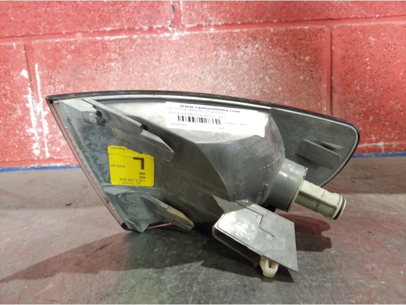 Recambio de piloto delantero izquierdo para audi a4 berlina (b5) 2.6 referencia OEM IAM   