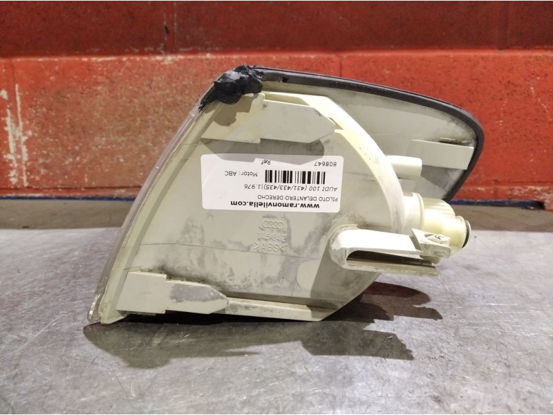 Recambio de piloto delantero derecho para audi 100 (431/433/435) 1.6 básico berlina referencia OEM IAM    Recambio de piloto delantero derecho para audi 100 (431/433/435) 1.6 básico berlina referencia OEM IAM