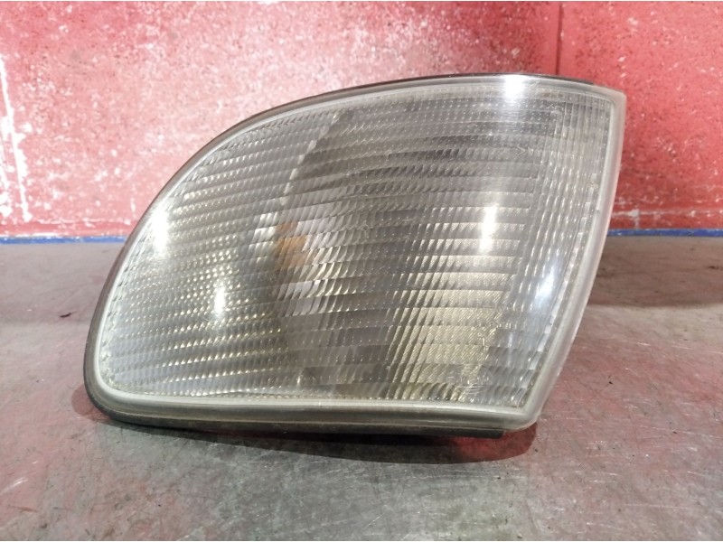 Recambio de piloto delantero izquierdo para audi 100 (431/433/435) 1.6 básico berlina referencia OEM IAM    Recambio de piloto delantero izquierdo para audi 100 (431/433/435) 1.6 básico berlina referencia OEM IAM