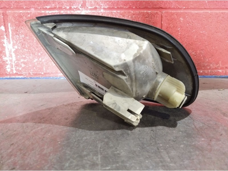 Recambio de piloto delantero izquierdo para audi 100 (431/433/435) 1.6 básico berlina referencia OEM IAM    Recambio de piloto delantero izquierdo para audi 100 (431/433/435) 1.6 básico berlina referencia OEM IAM